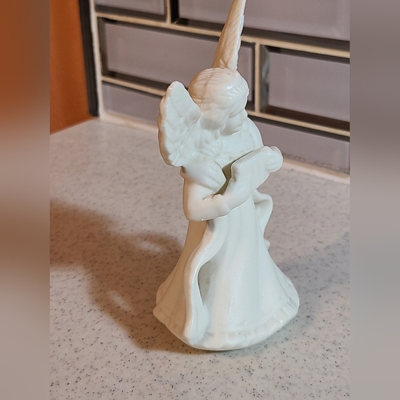 Angel Knick Knack figurine - Picture 8 of 9